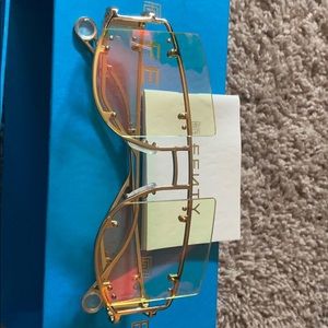 💞AUTHENTIC REAL FENTY SUNGLASSES 💞